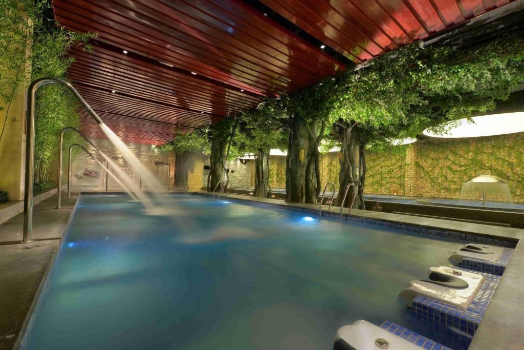 Kingrand Hotspring Hotel Beijing Exterior photo